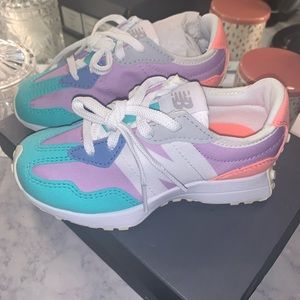 New With Box Girls New Balance (sz 11) colorful sneaker. Beautiful!!